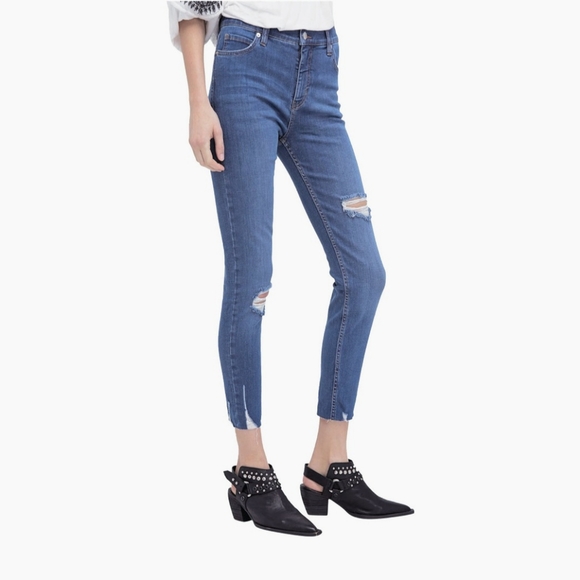 Free People Denim - Free People Shark Bite Raw Hem Distressed Skinny Jeans
